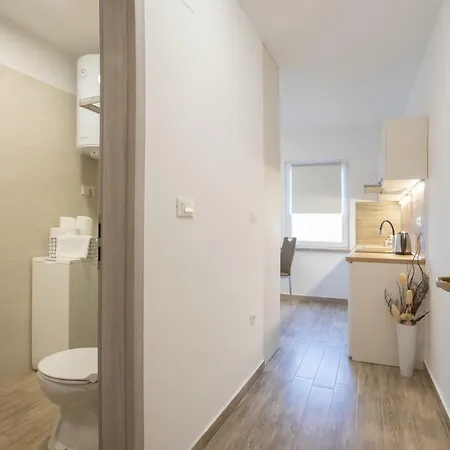 Nikoleta Апартаменты Фажана